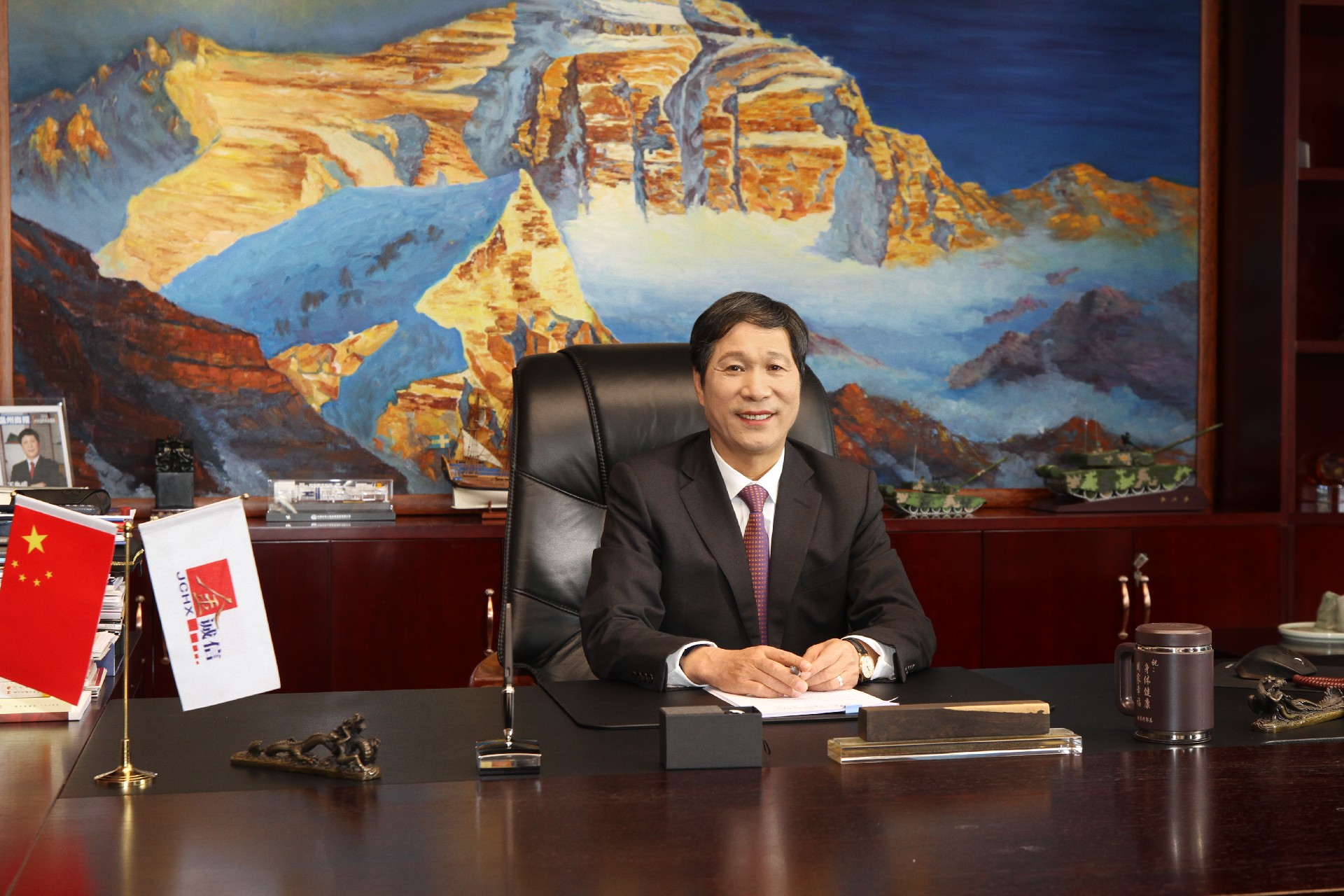 王先成办公室照.jpg